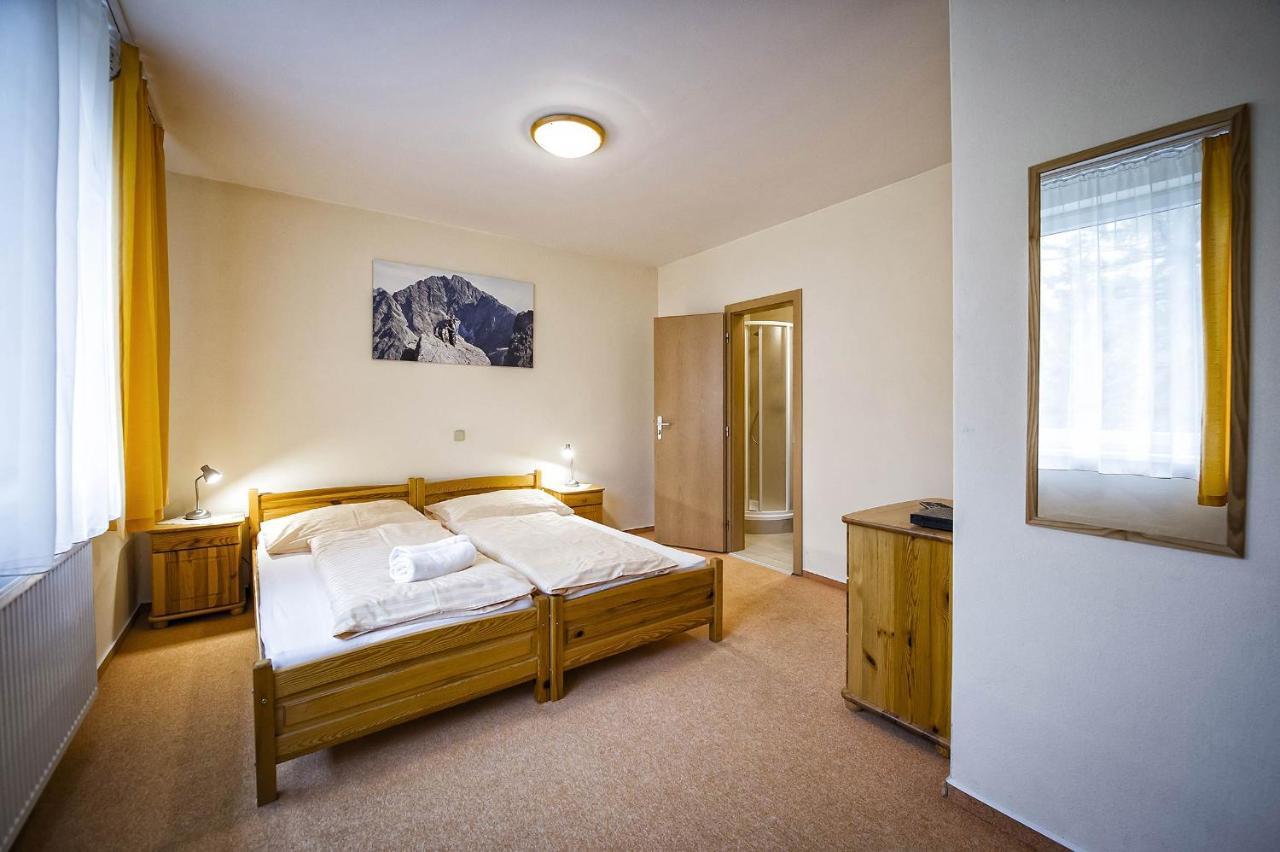 Privat Galfy Hotel Vysoké Tatry Buitenkant foto