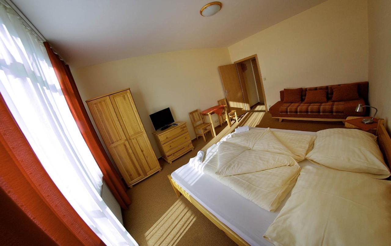 Privat Galfy Hotel Vysoké Tatry Buitenkant foto