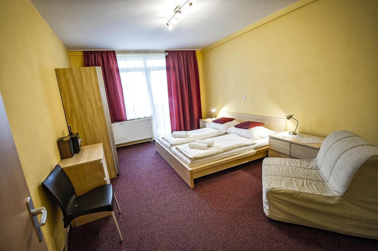 Privat Galfy Hotel Vysoké Tatry Buitenkant foto